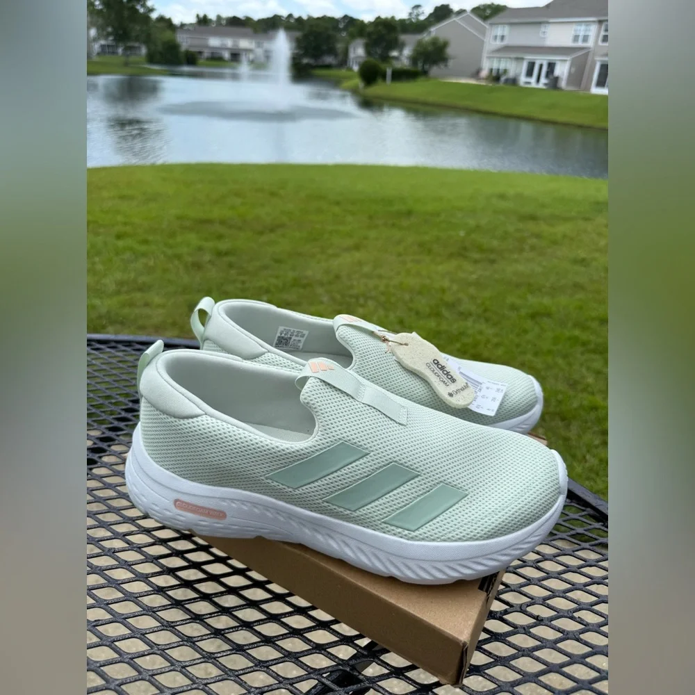 Adidas Women's Mint Green Slip-On Sneakers cloud foam size 8